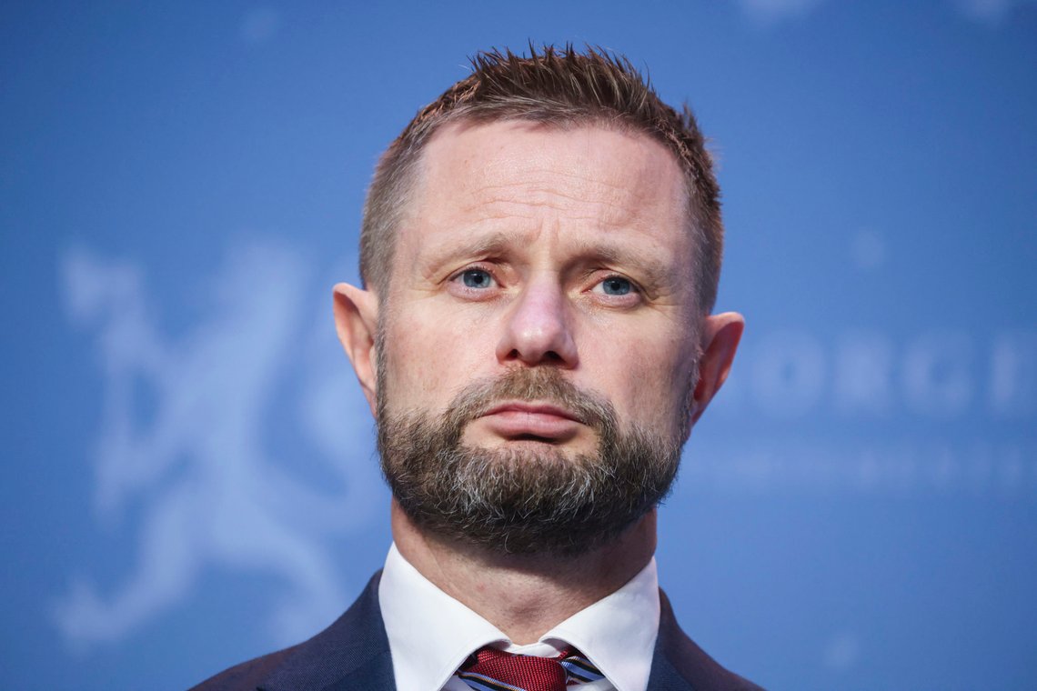 Oslo 20201105.
Helse- og omsorgsminister Bent Høie under en pressekonferanse om koronasituasjonen og nye tiltak som settes i gang, etter økning av smitte i Norge.
Foto: Ørn E. Borgen / NTB Oslo 20201105.
Helse- og omsorgsminister Bent Høie under en pressekonferanse om koronasituasjonen og nye tiltak som settes i gang, etter økning av smitte i Norge.
Foto: Ørn E. Borgen / NTB