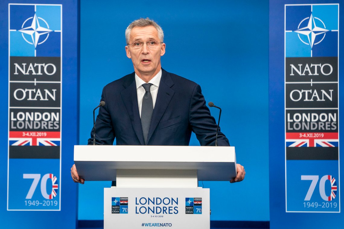 London, Storbritannia 20191204.
Generalsekretær i NATO Jens Stoltenberg holder pressekonferanse etter NATO-toppmøte i Watford utenfor London.
Foto: Heiko Junge / NTB London, Storbritannia 20191204.
Generalsekretær i NATO Jens Stoltenberg holder pressekonferanse etter NATO-toppmøte i Watford utenfor London.
Foto: Heiko Junge / NTB
