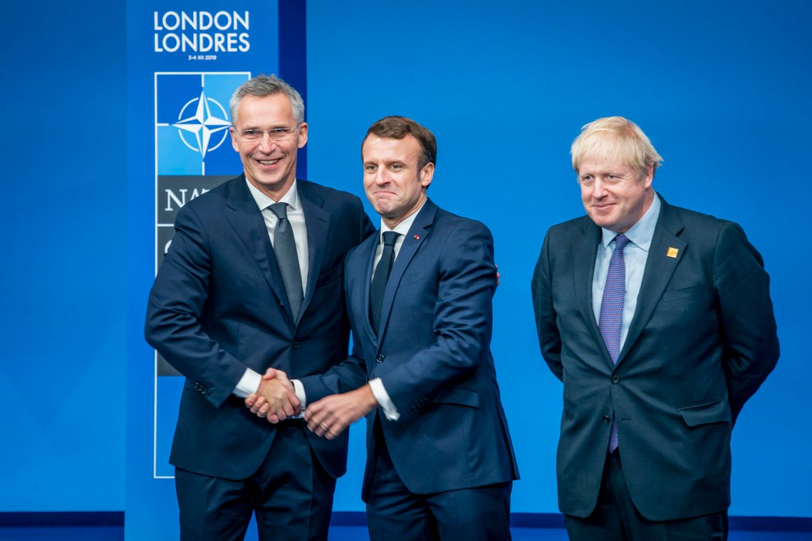 London, Storbritannia 20191204.
Generalsekretær i NATO Jens Stoltenberg, Frankrikes statsminister Emmanuel Macron og Storbritannias statsminister Boris Johnson før NATO-toppmøte i Watford utenfor London.
Foto: Heiko Junge / NTB London, Storbritannia 20191204.
Generalsekretær i NATO Jens Stoltenberg, Frankrikes statsminister Emmanuel Macron og Storbritannias statsminister Boris Johnson før NATO-toppmøte i Watford utenfor London.
Foto: Heiko Junge / NTB
