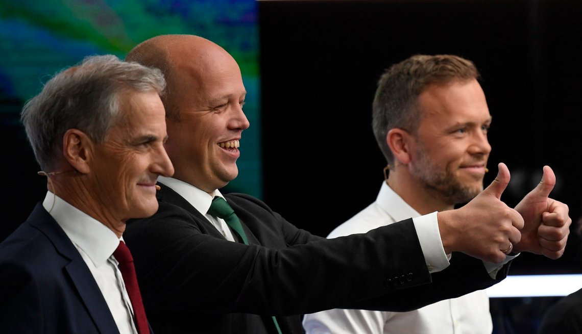 Bergen 20190904.
Partilederdebatt i TV2. Her deltar Bjørnar Moxnes, Rødt,
Audun Lysbakken, SV, Jonas Gahr Støre, Ap, Trygve Slagsvold Vedum, Sp, Une Bastholm, MDG, Trine Skei Grande,V, Kjell Ingolf Ropstad, KrF, Erna Solberg, H og Siv Jensen, Frp. Programleder er Arill Riise.
Foto: Marit Hommedal / NTB Bergen 20190904.
Partilederdebatt i TV2. Her deltar Bjørnar Moxnes, Rødt,
Audun Lysbakken, SV, Jonas Gahr Støre, Ap, Trygve Slagsvold Vedum, Sp, Une Bastholm, MDG, Trine Skei Grande,V, Kjell Ingolf Ropstad, KrF, Erna Solberg, H og Siv Jensen, Frp. Programleder er Arill Riise.
Foto: Marit Hommedal / NTB