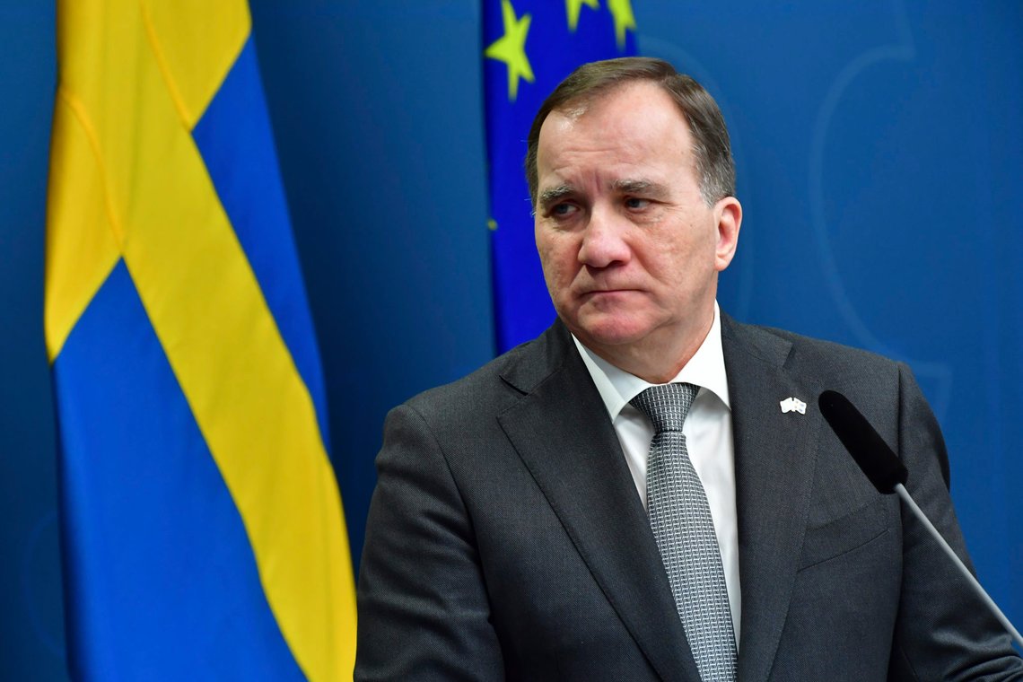 Statsminister Stefan Löfven (S) holdt en pressekonferanse etter politidrapet i Göteborg. Det gikk ikke helt bra. Foto: Jonas Ekströmer / TT / NTB Statsminister Stefan Löfven (S) holdt en pressekonferanse etter politidrapet i Göteborg. Det gikk ikke helt bra. Foto: Jonas Ekströmer / TT / NTB