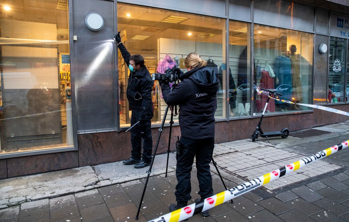 Oslo 20201229.
En person er knivstukket i Storgata i Oslo. Tilstanden er alvorlig.
Foto: Terje Pedersen / NTB Oslo 20201229.
En person er knivstukket i Storgata i Oslo. Tilstanden er alvorlig.
Foto: Terje Pedersen / NTB