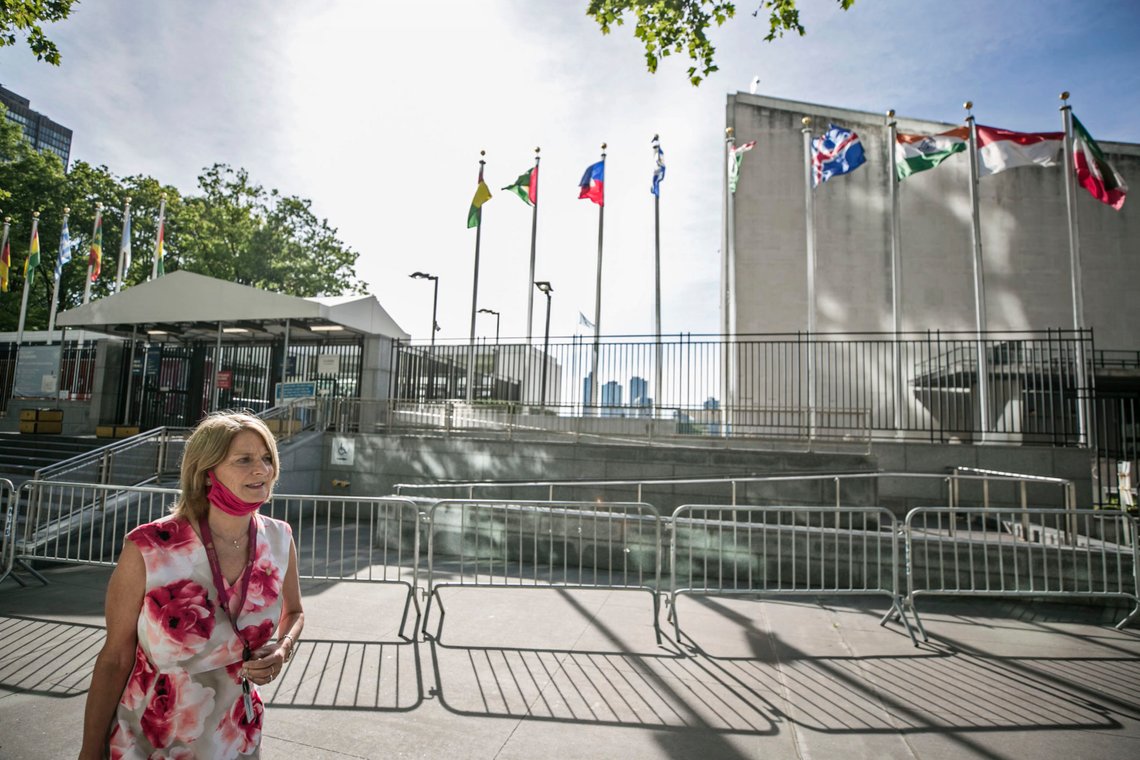 Bronx, USA 20200617.
Valg Sikkerhetsrådet FN 2020.
Ambassadør Mona Juul går til FN for å stemme.
På valg: Fem nye medlemmer av Sikkerhetsrådet + nye medlemmer av ECOSOC og ny president for Generalforsamlingen.
Foto: Pontus Höök / NTB Bronx, USA 20200617.
Valg Sikkerhetsrådet FN 2020.
Ambassadør Mona Juul går til FN for å stemme.
På valg: Fem nye medlemmer av Sikkerhetsrådet + nye medlemmer av ECOSOC og ny president for Generalforsamlingen.
Foto: Pontus Höök / NTB
