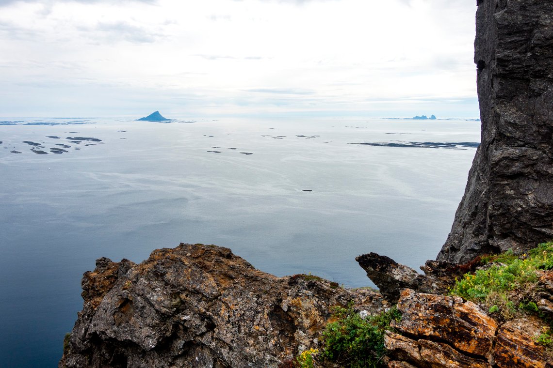 Hestmona 20180808.
Lovund og Træna sett fra Hestmona i Lurøy på Helgelandskysten.
Foto: Gorm Kallestad / NTB Hestmona 20180808.
Lovund og Træna sett fra Hestmona i Lurøy på Helgelandskysten.
Foto: Gorm Kallestad / NTB