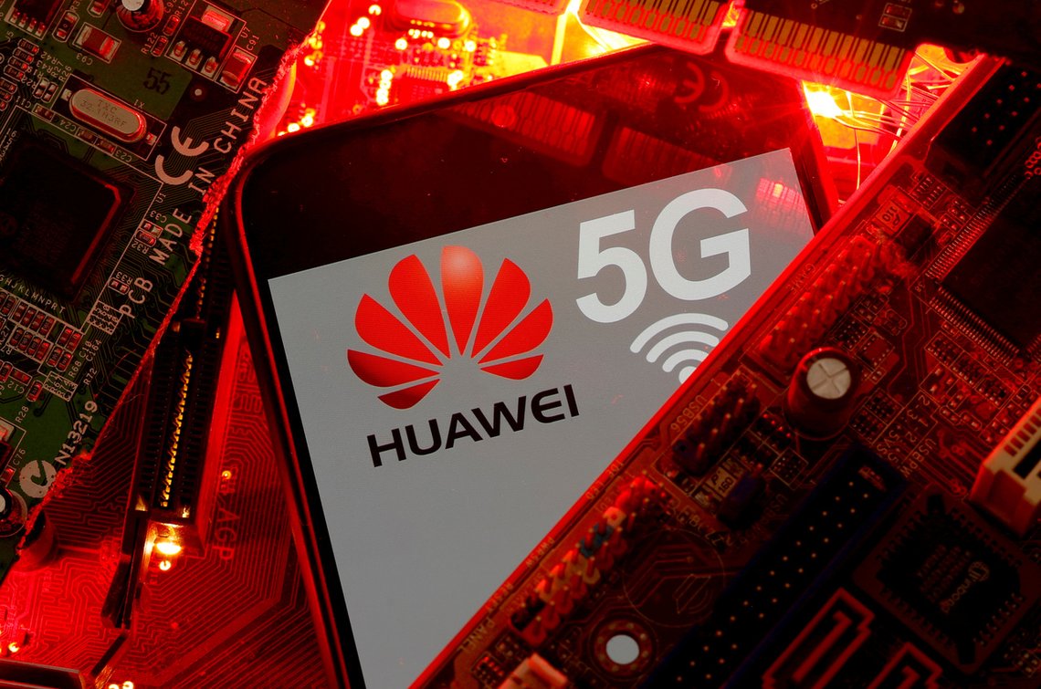 FILE PHOTO: A smartphone with the Huawei and 5G network logo is seen on a PC motherboard in this illustration picture taken January 29, 2020. REUTERS/Dado Ruvic/File Photo/File Photo FILE PHOTO: A smartphone with the Huawei and 5G network logo is seen on a PC motherboard in this illustration picture taken January 29, 2020. REUTERS/Dado Ruvic/File Photo/File Photo