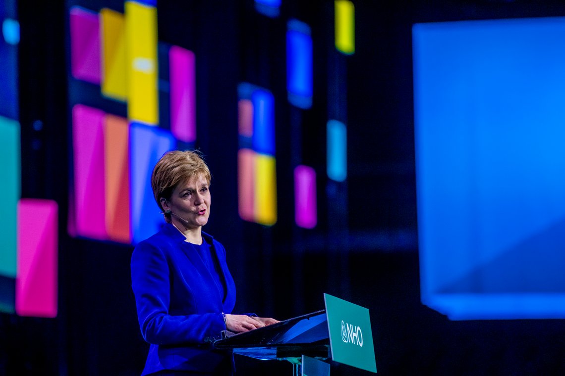 Oslo 20200108.
Nicola Sturgeon, Skottlands førsteminister, på NHOs årskonferanse i Oslo Spektrum.
Foto: Stian Lysberg Solum / NTB Oslo 20200108.
Nicola Sturgeon, Skottlands førsteminister, på NHOs årskonferanse i Oslo Spektrum.
Foto: Stian Lysberg Solum / NTB