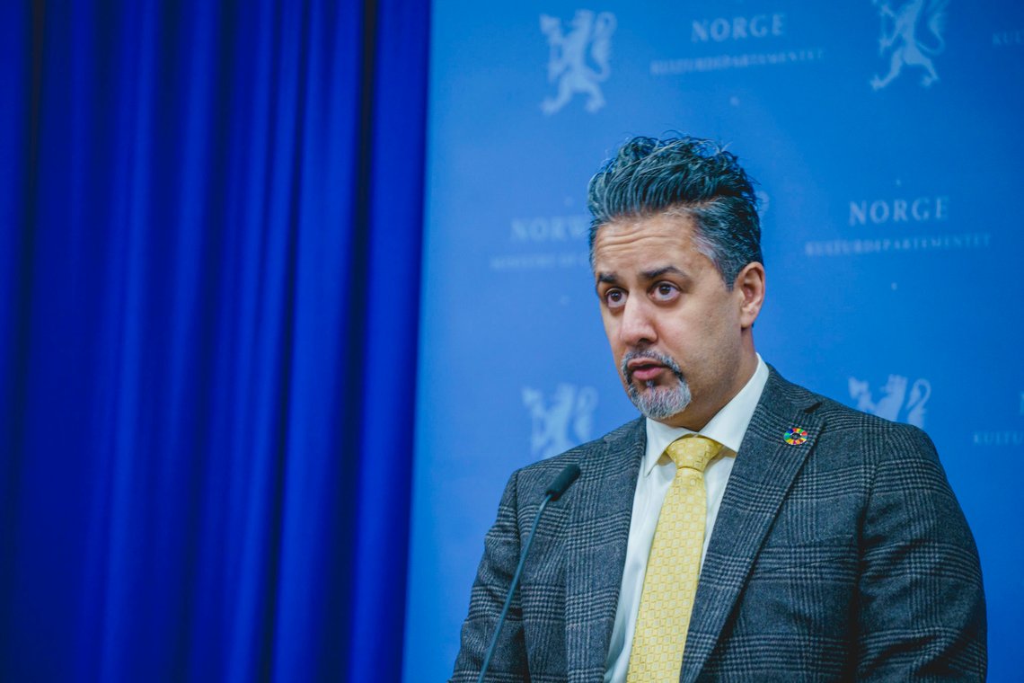 Oslo 20210119.
Kultur- og likestillingsminister Abid Raja orienterer om forskrifter om innretningen av stimuleringsordningen for kultursektoren som skal på høring.
Foto: Stian Lysberg Solum / NTB Oslo 20210119.
Kultur- og likestillingsminister Abid Raja orienterer om forskrifter om innretningen av stimuleringsordningen for kultursektoren som skal på høring.
Foto: Stian Lysberg Solum / NTB