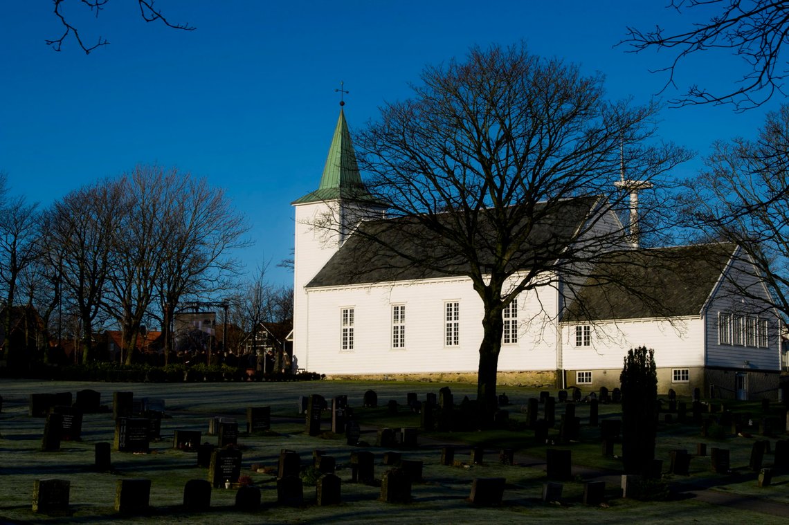 Klepp kirke 20130110.
Fra begravelsen til Olav Hovda.
12 år gamle Olav Hovda ble påkjørt av en bil under en tur på rulleski med faren fredag 4. januar i år. Hovda døde dagen etterpå av skadene han pådro seg i ulykken.
Foto: Kent Skibstad / NTB Klepp kirke 20130110.
Fra begravelsen til Olav Hovda.
12 år gamle Olav Hovda ble påkjørt av en bil under en tur på rulleski med faren fredag 4. januar i år. Hovda døde dagen etterpå av skadene han pådro seg i ulykken.
Foto: Kent Skibstad / NTB