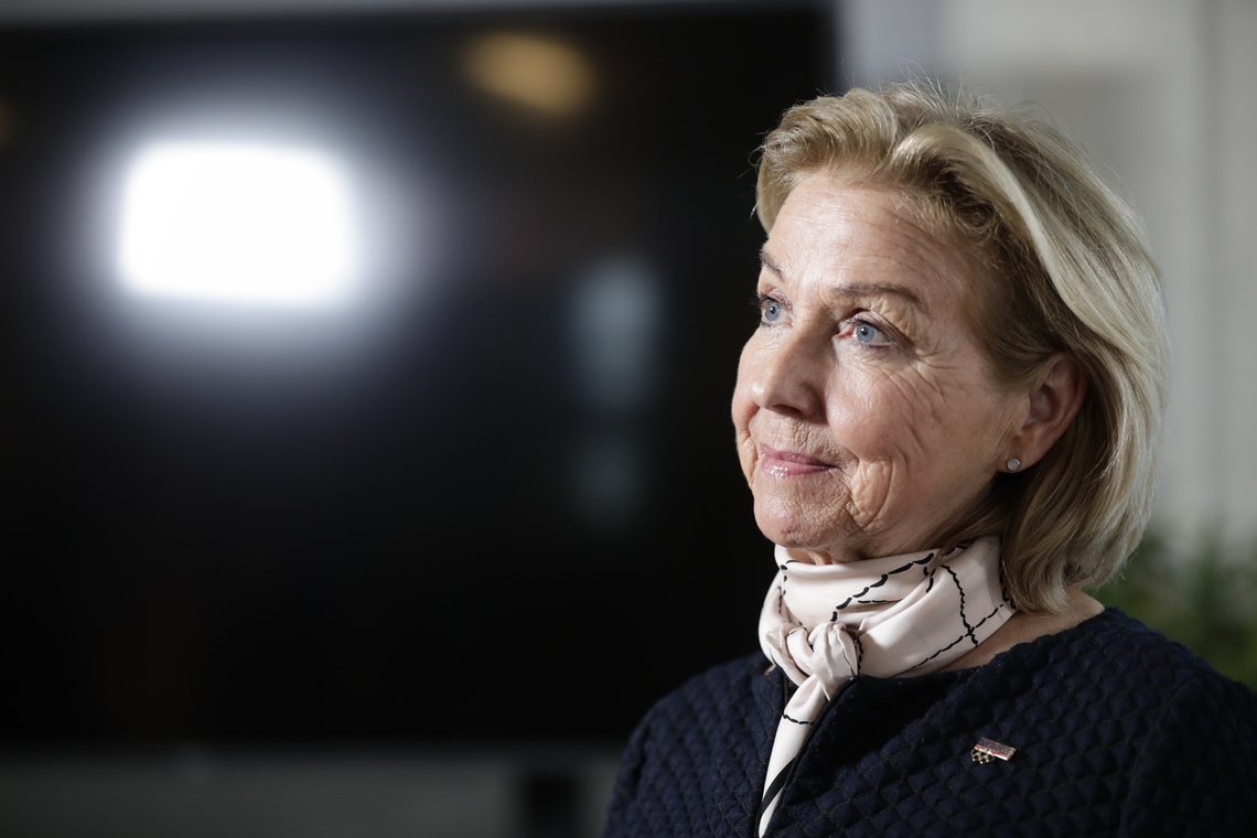 OSLO 20210303.
Erna Solberg, Abid Raja og Berit Kjøll møter pressen etter møte om situasjonen for norsk idrett i lys av koronapandemien.
Foto: Berit Roald / NTB OSLO 20210303.
Erna Solberg, Abid Raja og Berit Kjøll møter pressen etter møte om situasjonen for norsk idrett i lys av koronapandemien.
Foto: Berit Roald / NTB