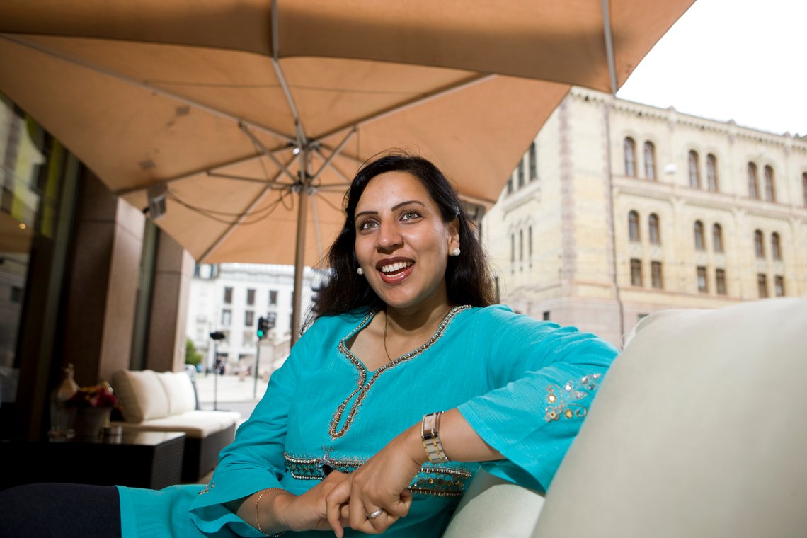 OSLO 20090713: Høyres Afshan Rafiq om Høyres satsing på lokallag i Spania.
Foto: Berit Roald / NTB . OSLO 20090713: Høyres Afshan Rafiq om Høyres satsing på lokallag i Spania.
Foto: Berit Roald / NTB .