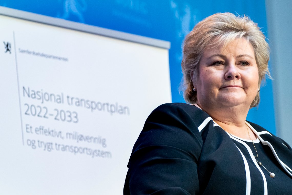 Oslo 20210319.
Statsminister Erna Solberg under presentasjonen av stortingsmelding om ny nasjonal transportplan (NTP) .
Foto: Terje Pedersen / NTB Oslo 20210319.
Statsminister Erna Solberg under presentasjonen av stortingsmelding om ny nasjonal transportplan (NTP) .
Foto: Terje Pedersen / NTB