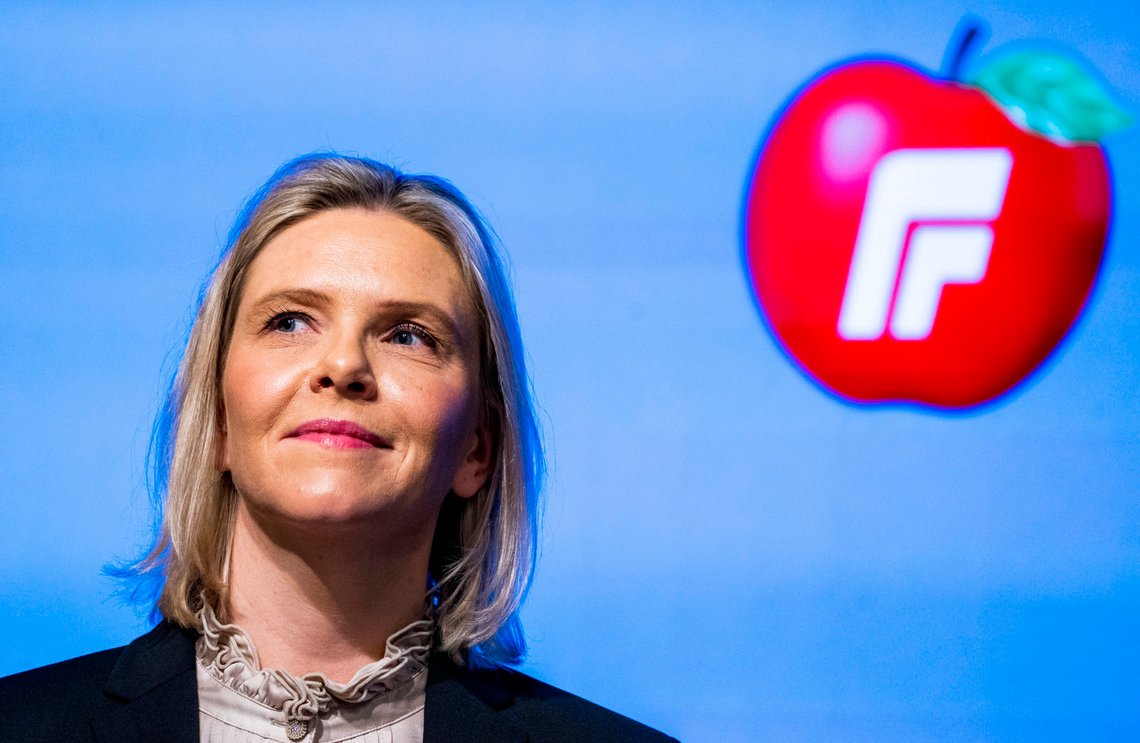 Oslo 20210219.
Fremskrittspartiets Sylvi Listhaug og Ketil Solvik-Olsen holder pressekonferanse i Stortinget i Oslo fredag formiddag.
FrP-leder Siv Jensen varslet torsdag at hun ikke tar gjenvalg som partileder.
Foto: Håkon Mosvold Larsen / NTB Oslo 20210219.
Fremskrittspartiets Sylvi Listhaug og Ketil Solvik-Olsen holder pressekonferanse i Stortinget i Oslo fredag formiddag.
FrP-leder Siv Jensen varslet torsdag at hun ikke tar gjenvalg som partileder.
Foto: Håkon Mosvold Larsen / NTB