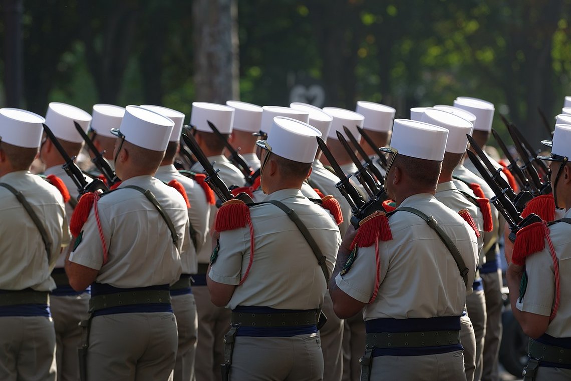 Medlemmer av den franske Fremmedlegionen under militærparaden på Champs-Élysées i Paris på Frankrikes nasjonaldag den 14. juli 2013. Foto: © Marie-Lan Nguyen / Wikimedia Commons / CC-BY 2.5. Medlemmer av den franske Fremmedlegionen under militærparaden på Champs-Élysées i Paris på Frankrikes nasjonaldag den 14. juli 2013. Foto: © Marie-Lan Nguyen / Wikimedia Commons / CC-BY 2.5.