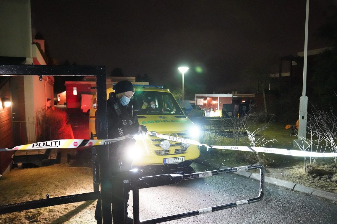 Oslo 20210413.
En person er død etter å ha blitt skutt i en leilighet på Røa i Oslo.
Foto: Torstein Bøe / NTB Oslo 20210413.
En person er død etter å ha blitt skutt i en leilighet på Røa i Oslo.
Foto: Torstein Bøe / NTB