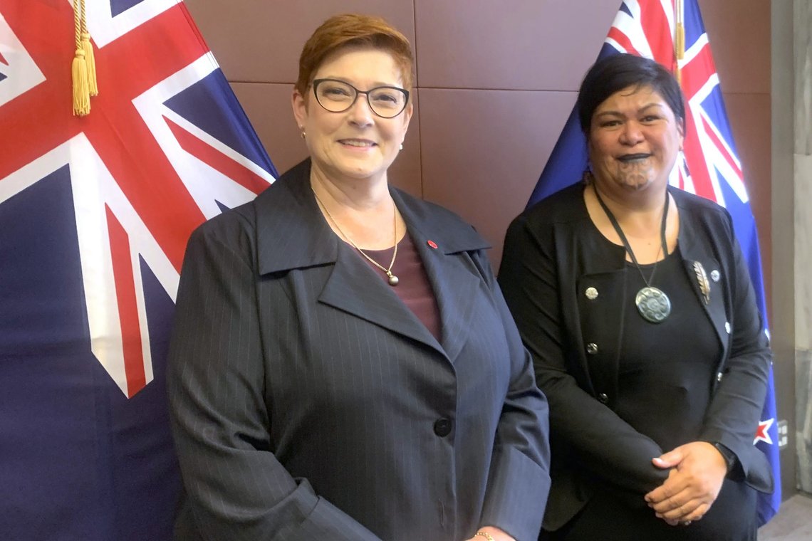 Australias utenriksminister Marie Payne sammen med New Zealands Nanaia Mahuta 22. april. Foto: Nick PerryAP/NTB Australias utenriksminister Marie Payne sammen med New Zealands Nanaia Mahuta 22. april. Foto: Nick PerryAP/NTB