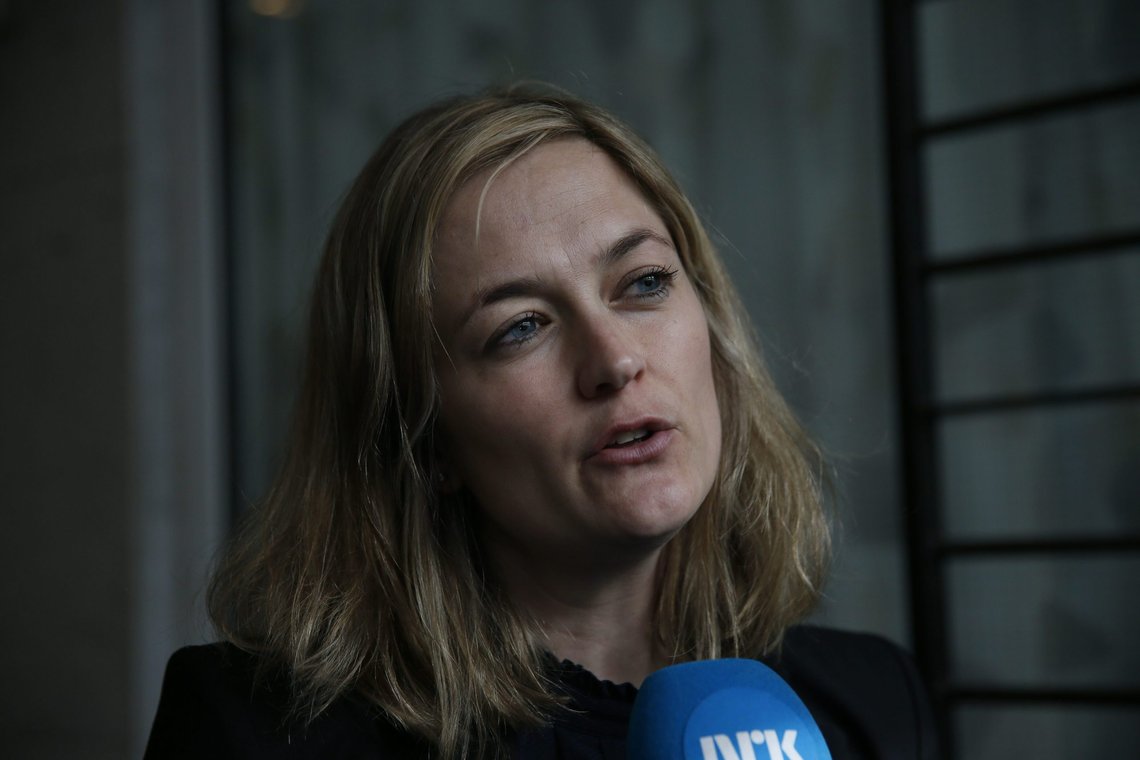 Oslo 20160420.
Regjeringsadvokatene Marius Emberland og Adele Matheson Mestad kommenterer domen om soningsforholdene til Anders Behring Breivik onsdag.
Foto: Cornelius Poppe / NTB Oslo 20160420.
Regjeringsadvokatene Marius Emberland og Adele Matheson Mestad kommenterer domen om soningsforholdene til Anders Behring Breivik onsdag.
Foto: Cornelius Poppe / NTB