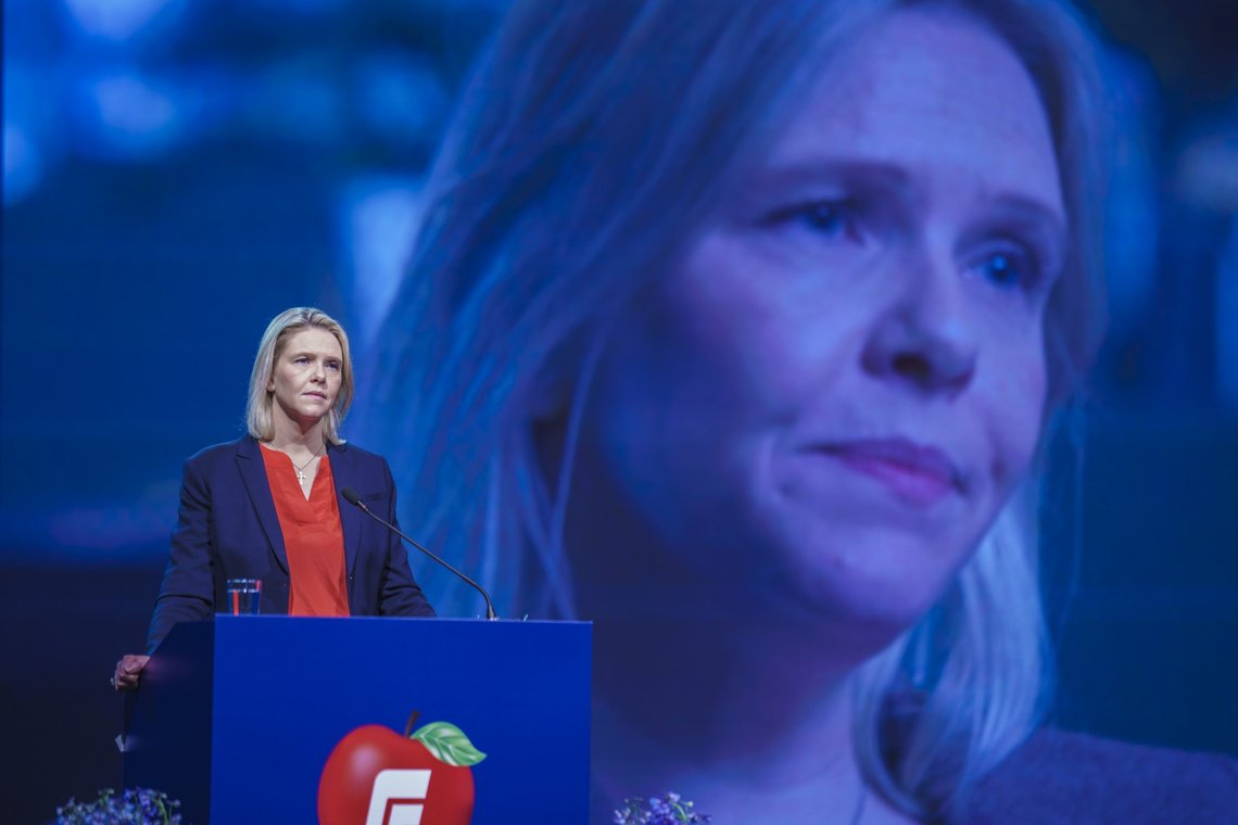 Gardermoen 20210509.
Sylvi Listhaug holder første tale som partileder i Frp under det digitale landsmøtet på Gardermoen.
Foto: Stian Lysberg Solum / NTB Gardermoen 20210509.
Sylvi Listhaug holder første tale som partileder i Frp under det digitale landsmøtet på Gardermoen.
Foto: Stian Lysberg Solum / NTB