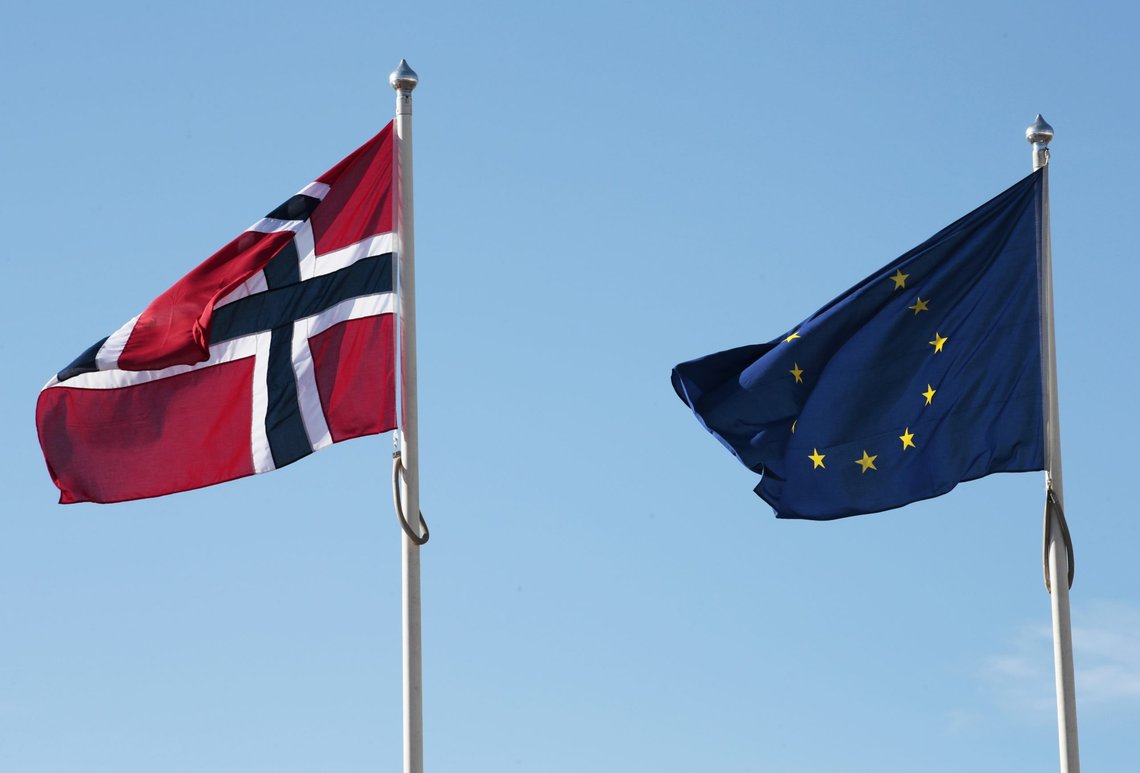 Den norske oppslutningen om EU-medlemskap er høyere enn på over ti år, men fortsatt er det et klart flertall mot, ifølge en ny måling. Foto: Lise Åserud / NTB Den norske oppslutningen om EU-medlemskap er høyere enn på over ti år, men fortsatt er det et klart flertall mot, ifølge en ny måling. Foto: Lise Åserud / NTB
