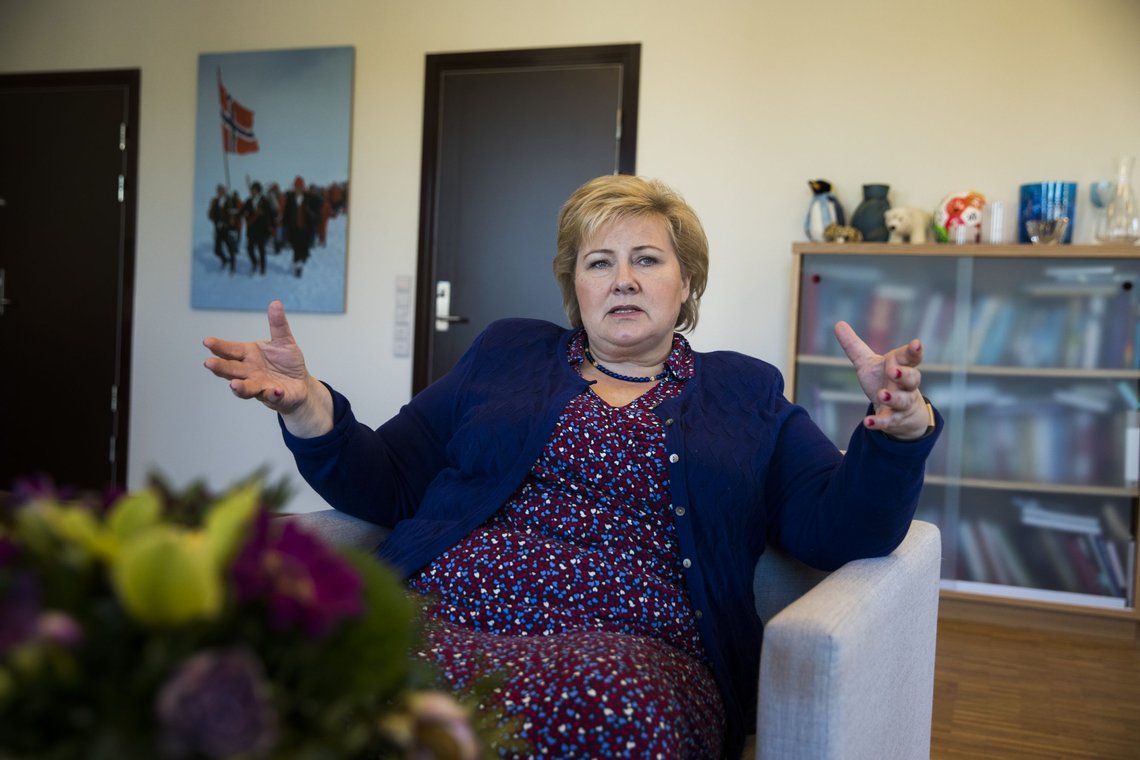 OSLO 20180509.
Statsminister Erna Solberg (H) på statsministerens kontor.
Foto: Berit Roald / NTB OSLO 20180509.
Statsminister Erna Solberg (H) på statsministerens kontor.
Foto: Berit Roald / NTB