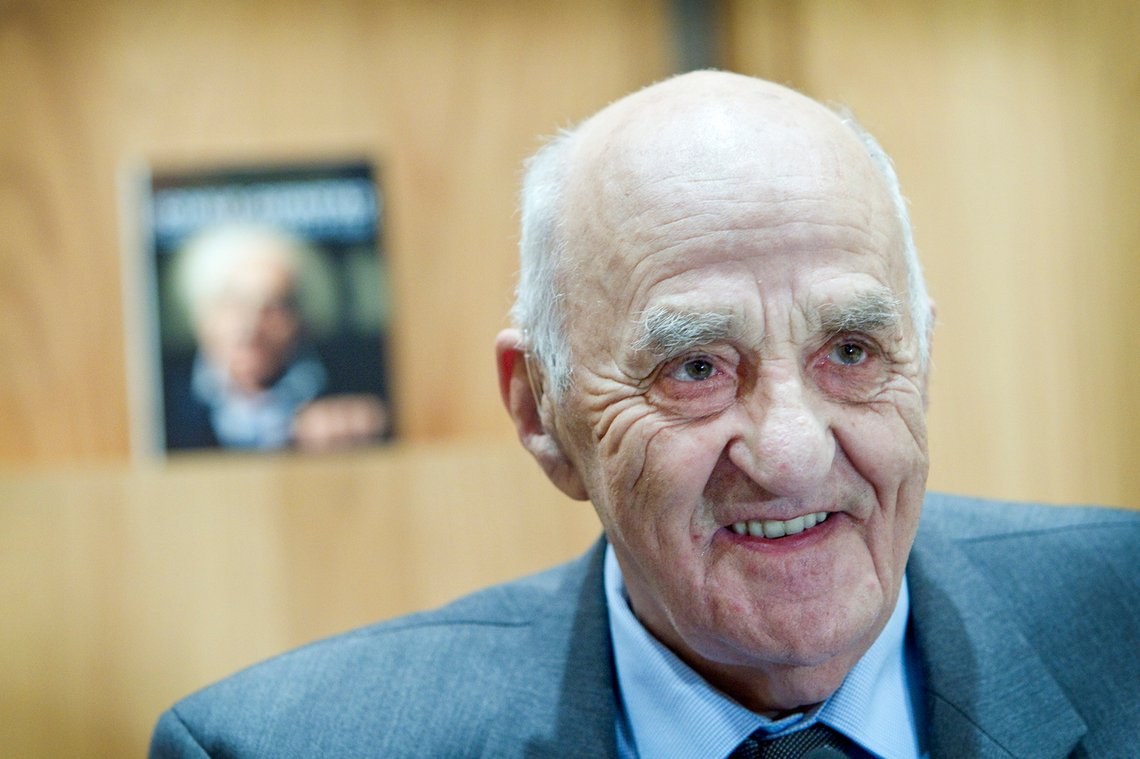 Joralf Gjerstad «Snåsamannen» er død, 95 år gammel. Foto: Gorm Kallestad / NTB Joralf Gjerstad «Snåsamannen» er død, 95 år gammel. Foto: Gorm Kallestad / NTB