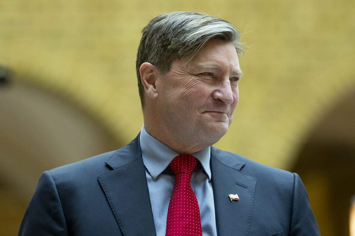 KONSERVATIV: Stortingsmannen Christian Tybring-Gjedde sier han har fått tilbud av fire partier, og har gått gjennom partiprogrammene deres.
Foto: Fredrik Hagen / NTB KONSERVATIV: Stortingsmannen Christian Tybring-Gjedde sier han har fått tilbud av fire partier, og har gått gjennom partiprogrammene deres.
Foto: Fredrik Hagen / NTB