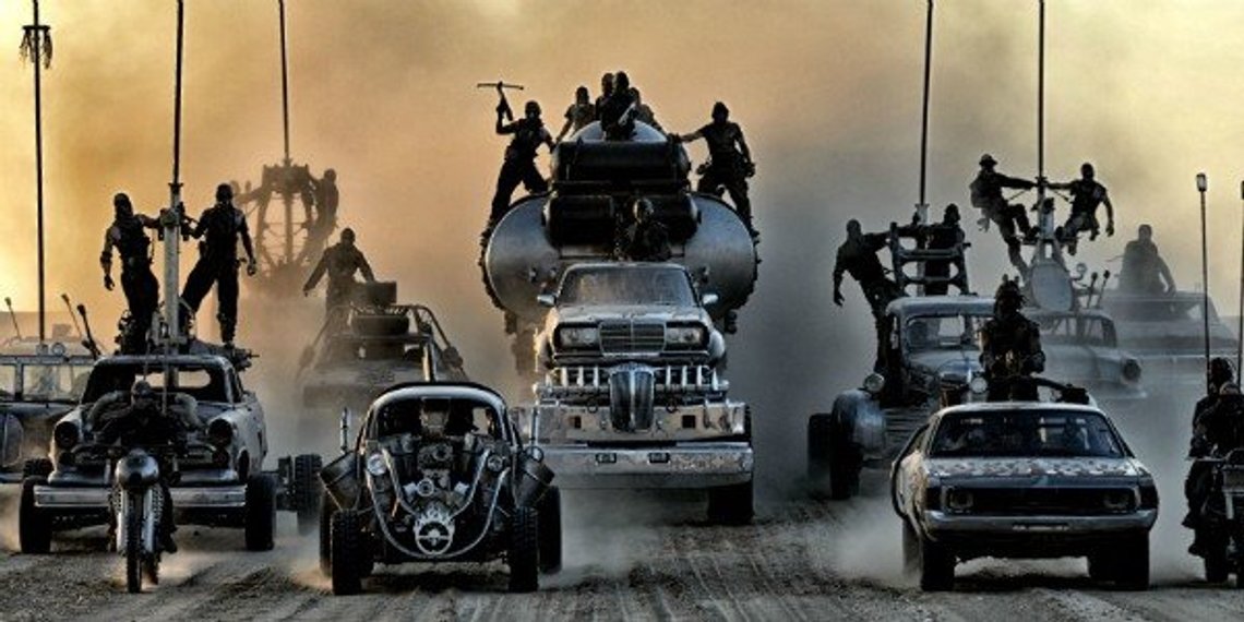 Filmserien Mad Max beskriver en verden hvor alle slåss mot alle i en verden med begrensede ressurser. Dette kan bli vår fremtid. Skjermdump video/Mad Max 3 Filmserien Mad Max beskriver en verden hvor alle slåss mot alle i en verden med begrensede ressurser. Dette kan bli vår fremtid. Skjermdump video/Mad Max 3