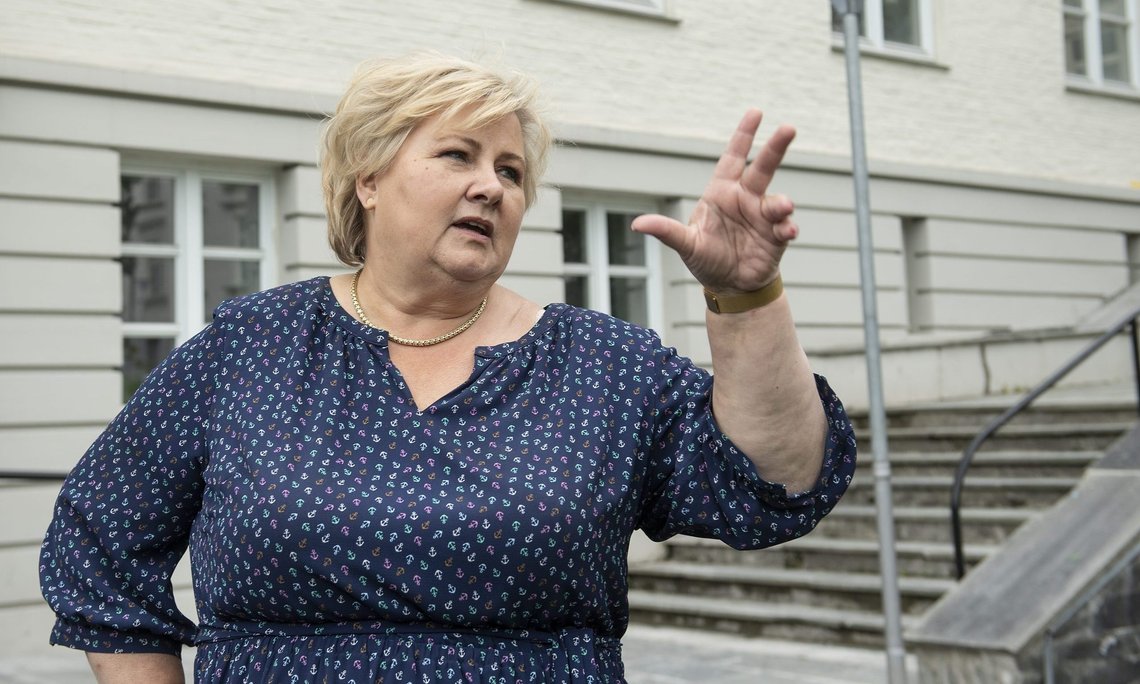 Statsminister Erna Solberg er på Bjerkenessenteret og informerer om etablering av ny norsk klimasatsing.
Foto: Marit Hommedal / NTB Statsminister Erna Solberg er på Bjerkenessenteret og informerer om etablering av ny norsk klimasatsing.
Foto: Marit Hommedal / NTB