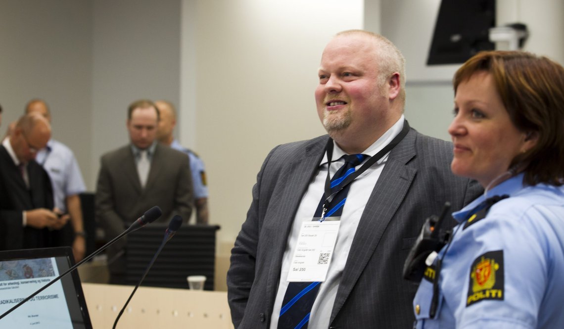 Historiker Nikolai Brandal var sakkyndig vitne under rettssaken mot Anders Behring Breivik (i bakgrunnen), her i retten 4. juni 2012. Foto: Heiko Junge / NTB Historiker Nikolai Brandal var sakkyndig vitne under rettssaken mot Anders Behring Breivik (i bakgrunnen), her i retten 4. juni 2012. Foto: Heiko Junge / NTB