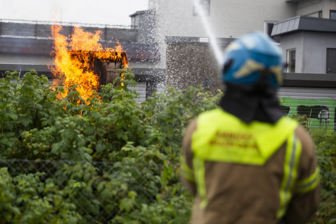 Det brant flere steder langs jernbanelinjen i området rundt Sandefjord. Foto: Trond Reidar Teigen / NTB Det brant flere steder langs jernbanelinjen i området rundt Sandefjord. Foto: Trond Reidar Teigen / NTB