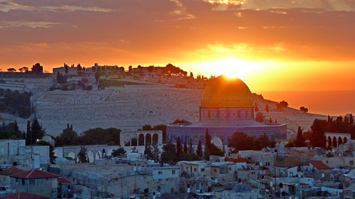 Jerusalem er selve symbolet på hvor vellykket synkretismen, dvs. sammenblanding av ulike religioner, kan være. Resultatet er ikke "samling rundt budskap om fred, toleranse og mangfold", men en brutal og endeløs konflikt. Foto: Pixabay Jerusalem er selve symbolet på hvor vellykket synkretismen, dvs. sammenblanding av ulike religioner, kan være. Resultatet er ikke "samling rundt budskap om fred, toleranse og mangfold", men en brutal og endeløs konflikt. Foto: Pixabay