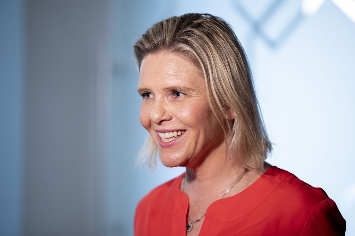 Oslo 20210805.
Partileder Sylvi Listhaug holder tale under Fremskrittspartiets samling av toppkandidater til valgkampåpning og kandidatkonferanse.
Foto: Beate Oma Dahle / NTB Oslo 20210805.
Partileder Sylvi Listhaug holder tale under Fremskrittspartiets samling av toppkandidater til valgkampåpning og kandidatkonferanse.
Foto: Beate Oma Dahle / NTB