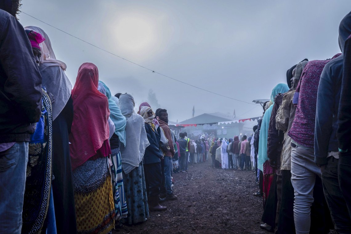 Etiopiske velgere står i kø for å stemme i statsminister Abiy Ahmeds hjemby Beshasha, i Oromia-regionen i Etiopia, mandag 21. juni 2021. Foto: Mulugeta Ayene / AP / NTB Etiopiske velgere står i kø for å stemme i statsminister Abiy Ahmeds hjemby Beshasha, i Oromia-regionen i Etiopia, mandag 21. juni 2021. Foto: Mulugeta Ayene / AP / NTB