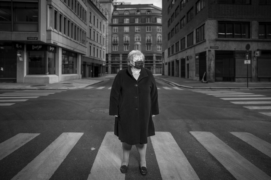Oslo 20210309.
Ett år med nedstengninger ligger bak oss. Og igjen er store deler av Norge stengt, med like smittetall som i fjor. – Det er utrolig trist, sier statsminister Erna Solberg (H).
Foto: Heiko Junge / NTB Oslo 20210309.
Ett år med nedstengninger ligger bak oss. Og igjen er store deler av Norge stengt, med like smittetall som i fjor. – Det er utrolig trist, sier statsminister Erna Solberg (H).
Foto: Heiko Junge / NTB