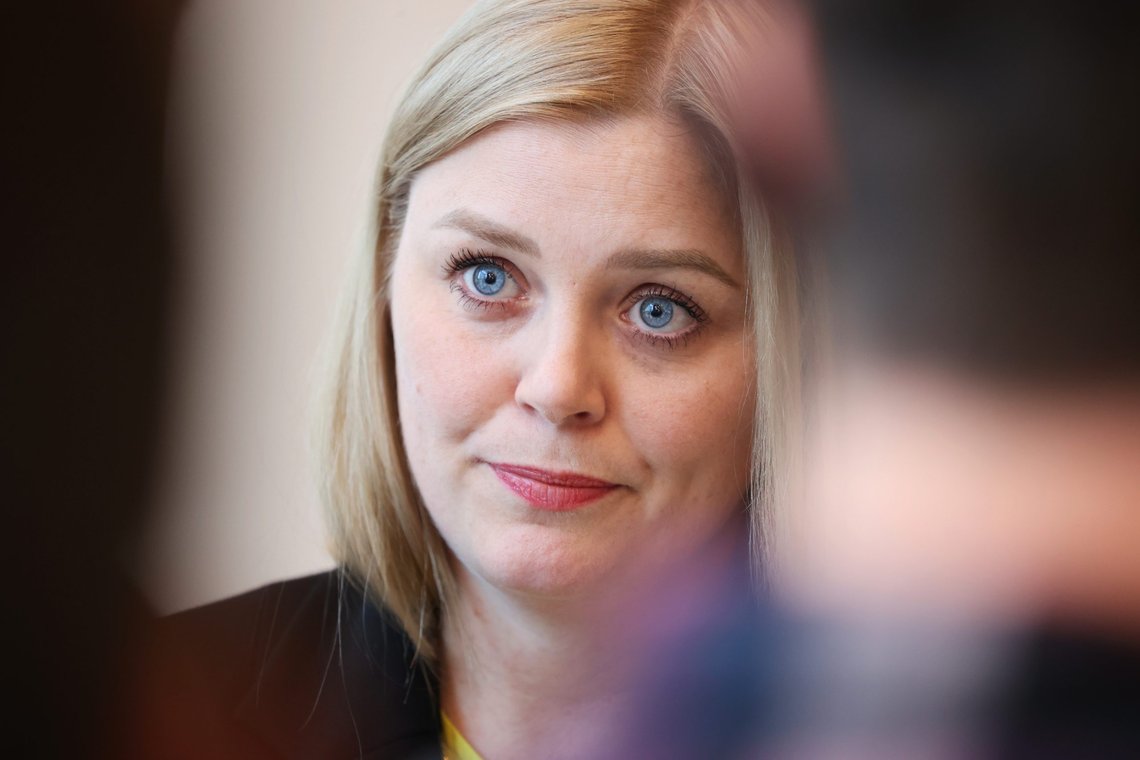 Olje- og energiminister Tina Bru advarer kraftig mot Senterpartiets toner i havvinddebatten. Foto: Ørn E. Borgen / NTB Olje- og energiminister Tina Bru advarer kraftig mot Senterpartiets toner i havvinddebatten. Foto: Ørn E. Borgen / NTB