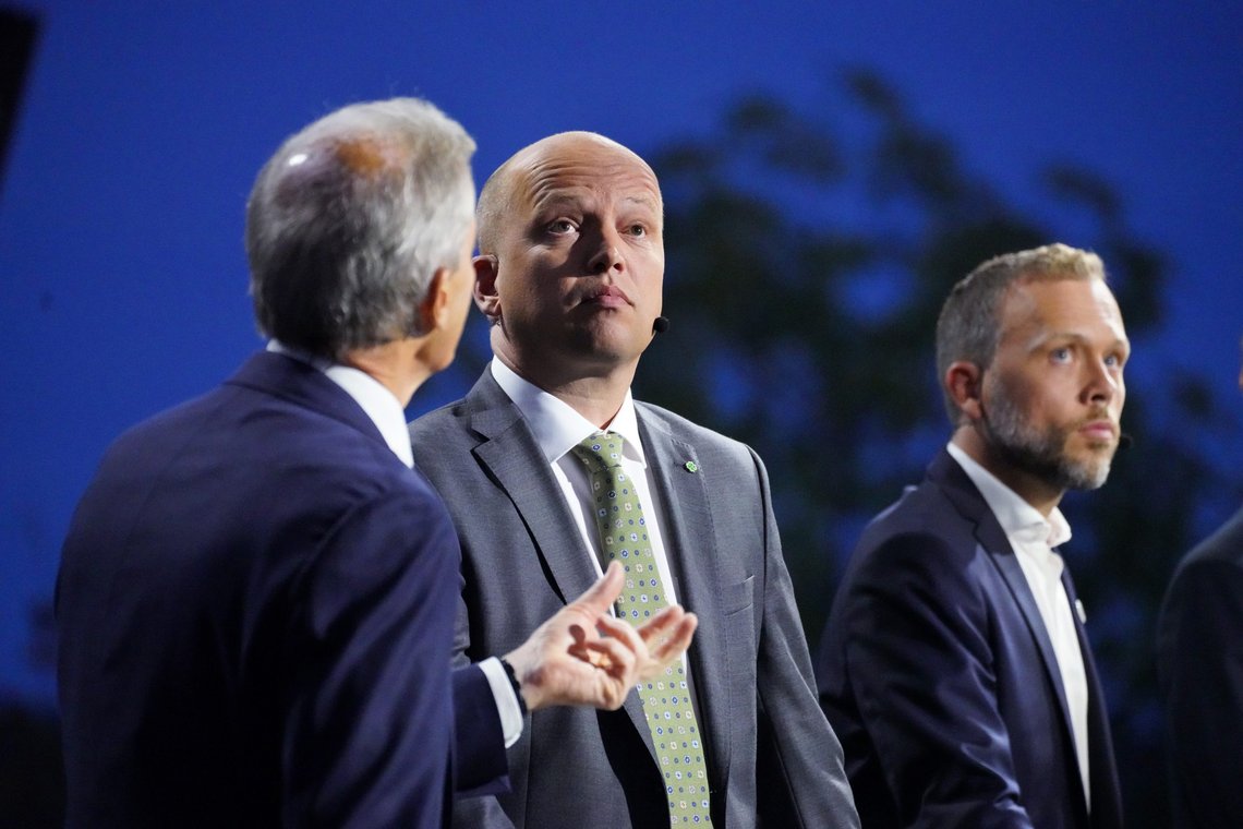 Ap-leder Jonas Gahr Støre, Sp-leder Trygve Slagsvold Vedum og SV-leder Audun Lysbakken under NRKs partilederdebatt i Arendal mandag.
Foto: Ole Berg-Rusten / NTB Ap-leder Jonas Gahr Støre, Sp-leder Trygve Slagsvold Vedum og SV-leder Audun Lysbakken under NRKs partilederdebatt i Arendal mandag.
Foto: Ole Berg-Rusten / NTB