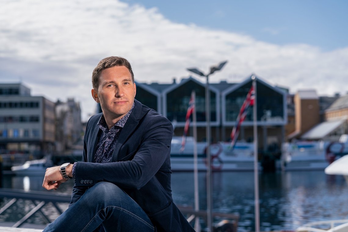 Truls Olufsen-Mehus er en KrF-politiker som har blitt en markant stemme i transdebatten. I dag holder han foredrag på UiT i regi av FAKS Tromsø. Ikke alle studenter er like begeistret. Foto: Facebook/Olufsen-Mehus Truls Olufsen-Mehus er en KrF-politiker som har blitt en markant stemme i transdebatten. I dag holder han foredrag på UiT i regi av FAKS Tromsø. Ikke alle studenter er like begeistret. Foto: Facebook/Olufsen-Mehus