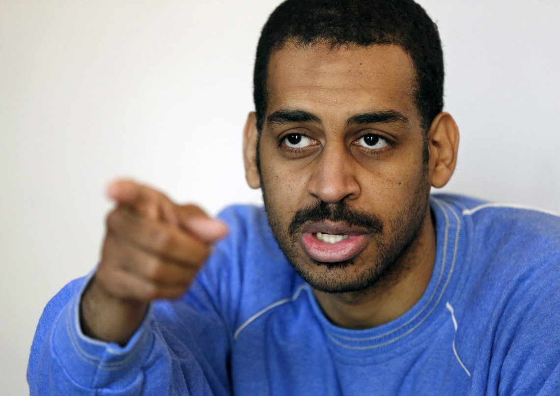 Alexanda Kotey, her under et intervju med AP i 2018, sier seg skyldig i sammensvergelse for bortføring og drap på vestlige gisler i Syria. Arkivfoto: Hussein Malla / AP / NTB Alexanda Kotey, her under et intervju med AP i 2018, sier seg skyldig i sammensvergelse for bortføring og drap på vestlige gisler i Syria. Arkivfoto: Hussein Malla / AP / NTB