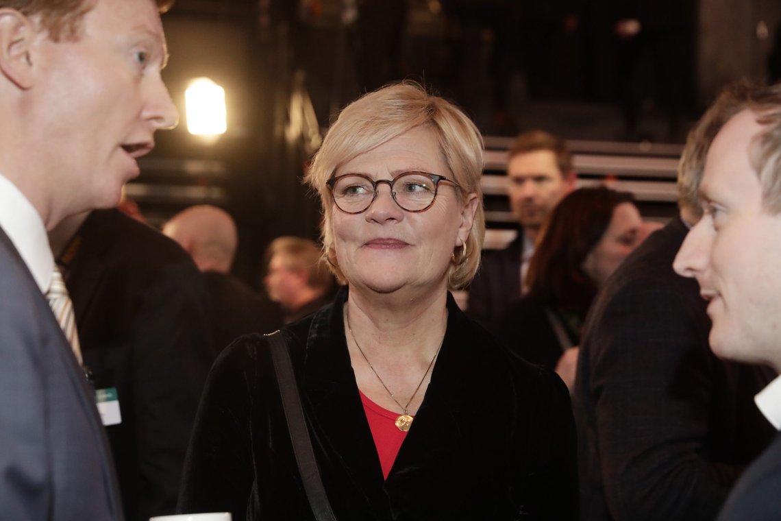 Tidligere SV-leder Kristin Halvorsen mener Senterpartiet må gå med på økning i drivstoffavgiften om regjeringssonderingene skal føre fram. Foto: Berit Roald / NTB Tidligere SV-leder Kristin Halvorsen mener Senterpartiet må gå med på økning i drivstoffavgiften om regjeringssonderingene skal føre fram. Foto: Berit Roald / NTB