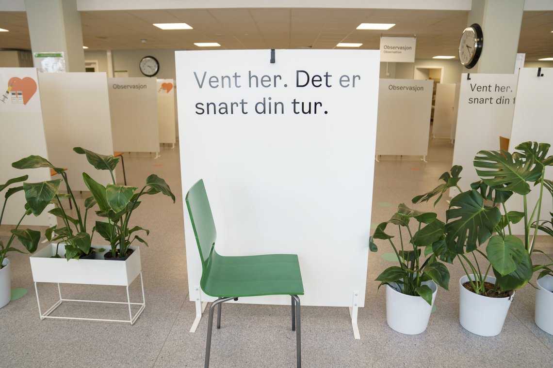 Den fjerde smittebølgen kan være over i Norge. Vaksinering og testing i utstrakt grad får mesteparten av æren for det. Illustrasjonsfoto: Torstein Bøe / NTB Den fjerde smittebølgen kan være over i Norge. Vaksinering og testing i utstrakt grad får mesteparten av æren for det. Illustrasjonsfoto: Torstein Bøe / NTB