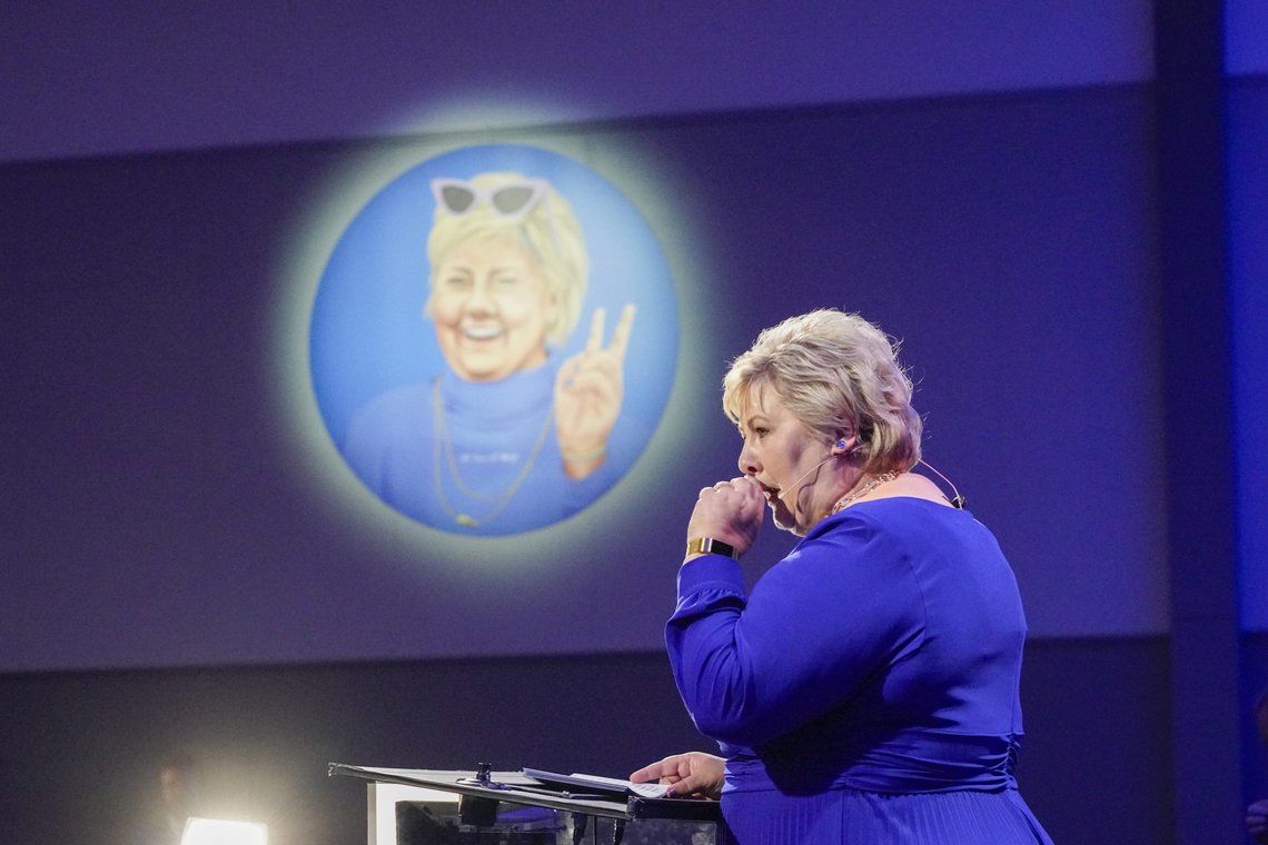– Det er sånn at vedtak som er fattet i Stortinget, er det konstitusjonell tradisjon for at en gjennomfører, sier Erna Solberg. Foto: Heiko Junge / NTB – Det er sånn at vedtak som er fattet i Stortinget, er det konstitusjonell tradisjon for at en gjennomfører, sier Erna Solberg. Foto: Heiko Junge / NTB