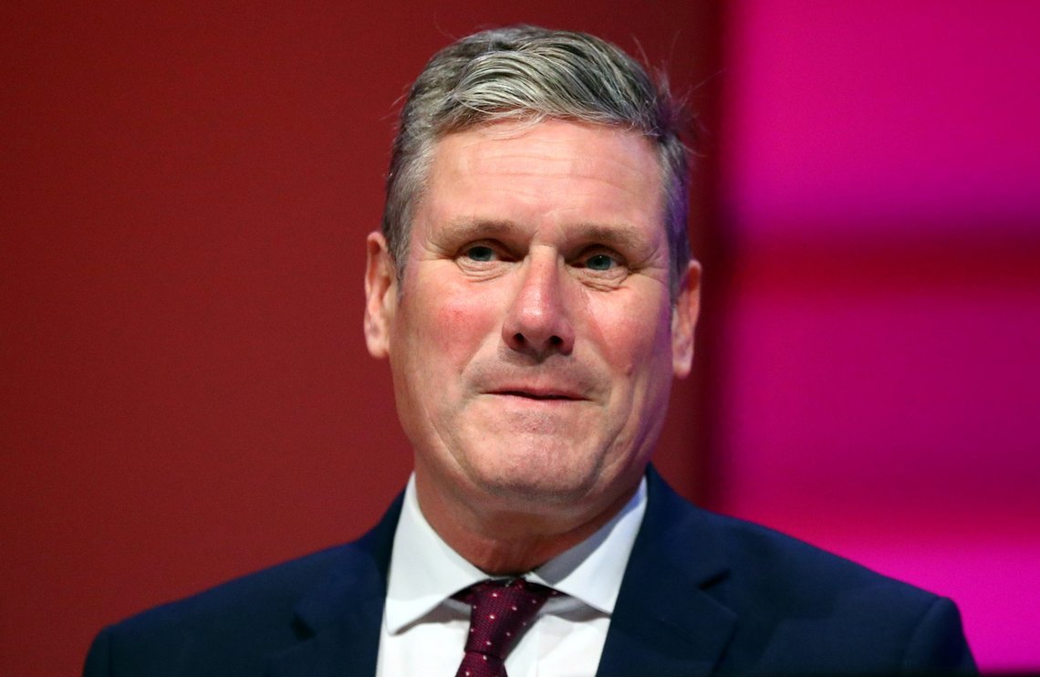 Keir Starmer under Labour-partiets årlige landsmøte i helgen. Der uttalte han at det var feil å si at kun kvinner kan ha en livmor. Foto: REUTERS /Hannah McKay/ NTB Keir Starmer under Labour-partiets årlige landsmøte i helgen. Der uttalte han at det var feil å si at kun kvinner kan ha en livmor. Foto: REUTERS /Hannah McKay/ NTB