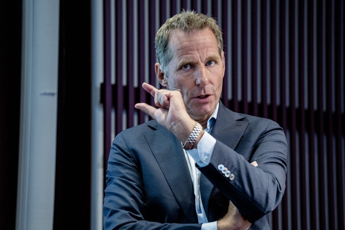 Oslo 20210831.
Jarand Rystad legger frem rapporten: Utslippseffekten av produksjonskutt på norsk sokkel. Rapporten er bestilt av Norsk olje og gass og presenteres i lokalene til NHO i Oslo tirsdag formiddag.
Foto: Håkon Mosvold Larsen / NTB Oslo 20210831.
Jarand Rystad legger frem rapporten: Utslippseffekten av produksjonskutt på norsk sokkel. Rapporten er bestilt av Norsk olje og gass og presenteres i lokalene til NHO i Oslo tirsdag formiddag.
Foto: Håkon Mosvold Larsen / NTB
