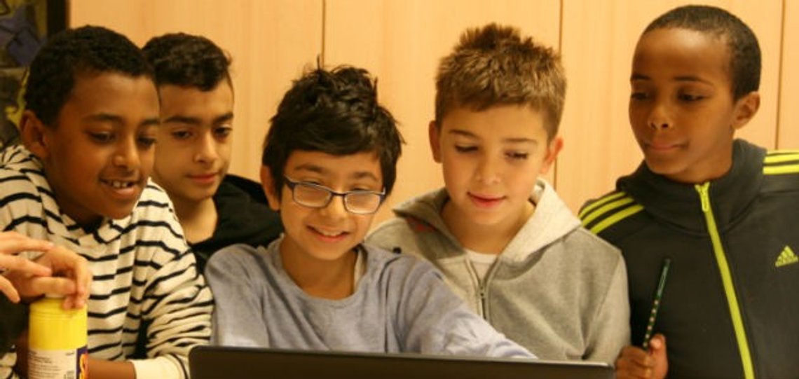 Hjulsta grundskola er en mangfoldig skole med barn fra mange ulike deler i verden. Foto: Hjulsta grundskola Hjulsta grundskola er en mangfoldig skole med barn fra mange ulike deler i verden. Foto: Hjulsta grundskola