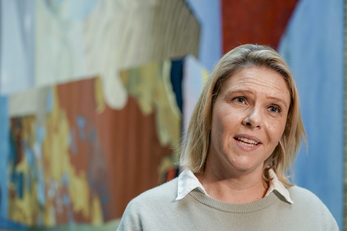 Sylvi Listhaug (Frp) kommenterer regjeringsplattformen i vandrehallen i Stortinget onsdag. Foto: Terje Pedersen / NTB Sylvi Listhaug (Frp) kommenterer regjeringsplattformen i vandrehallen i Stortinget onsdag. Foto: Terje Pedersen / NTB