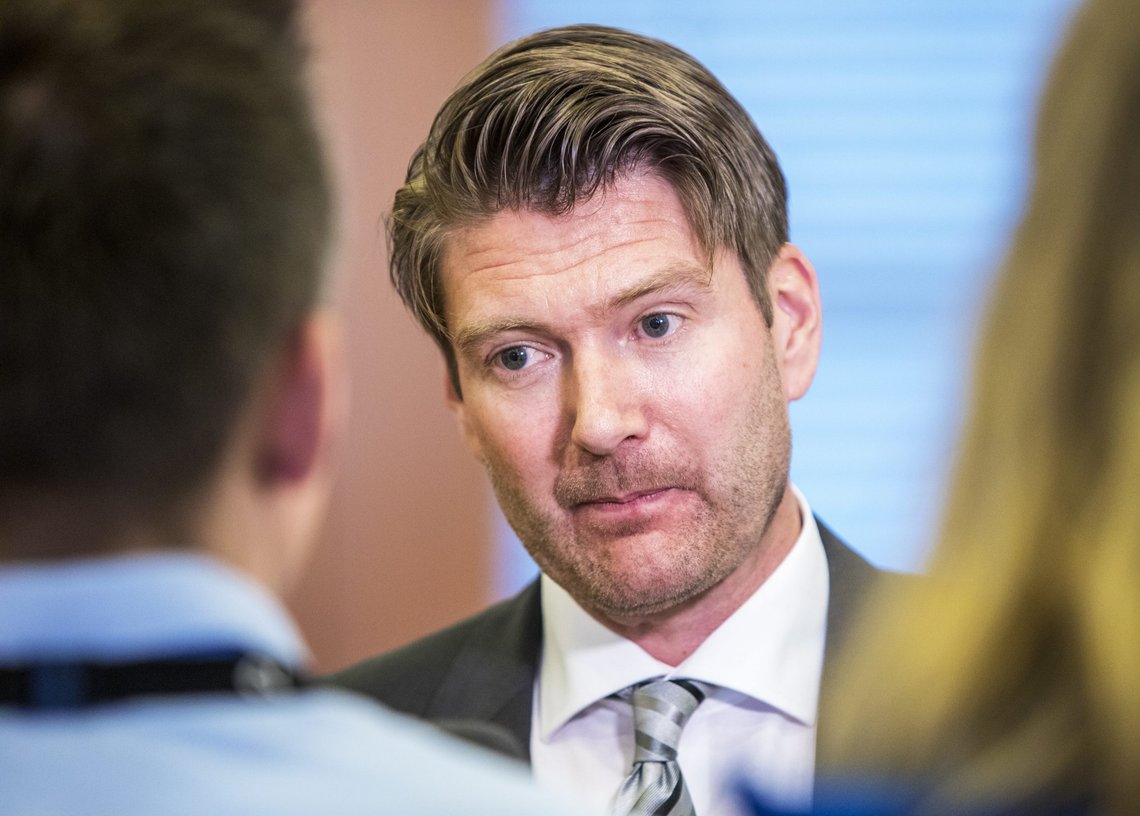 Politiadvokat Christian Hatlo sier at politiet så langt ikke har tatt stilling til om de vil be om varetektsfengsling av den andre mannen som er pågrepet etter skyteepisoden i Vika lørdag. Foto: Ole Berg-Rusten / NTB Politiadvokat Christian Hatlo sier at politiet så langt ikke har tatt stilling til om de vil be om varetektsfengsling av den andre mannen som er pågrepet etter skyteepisoden i Vika lørdag. Foto: Ole Berg-Rusten / NTB