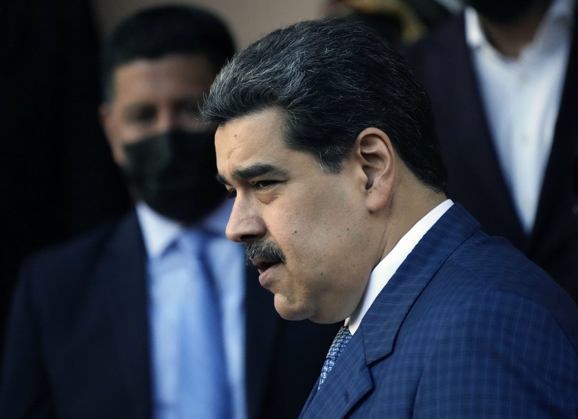Venezuela President Nicolás Maduro, at the end of the visit of FIFA president Gianni Infantino at Miraflores Presidential Palace in in Caracas, Venezuela, Friday, Oct 15, 2021. (AP Photo/Ariana Cubillos) Venezuela President Nicolás Maduro, at the end of the visit of FIFA president Gianni Infantino at Miraflores Presidential Palace in in Caracas, Venezuela, Friday, Oct 15, 2021. (AP Photo/Ariana Cubillos)