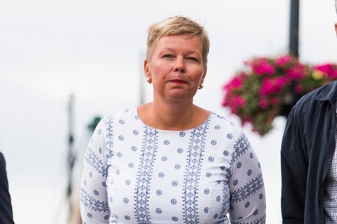 Hege Haukeland Liadal (Ap) under valgkampen i 2017 i hjembyen Haugesund. Fra tirsdag må hun møte i Oslo tingrett tiltalt for grovt bedrageri av Stortinget i forbindelse med reiseregninger som hun har krevd refusjon for. Foto: Jon Olav Nesvold / NTB Hege Haukeland Liadal (Ap) under valgkampen i 2017 i hjembyen Haugesund. Fra tirsdag må hun møte i Oslo tingrett tiltalt for grovt bedrageri av Stortinget i forbindelse med reiseregninger som hun har krevd refusjon for. Foto: Jon Olav Nesvold / NTB