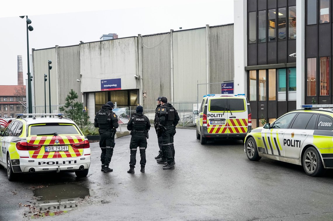 Fem personer er pågrepet etter masseslagsmål og knivstikking ved Kuben videregående skole på Økern tidligere i november. Foto: Terje Pedersen / NTB Fem personer er pågrepet etter masseslagsmål og knivstikking ved Kuben videregående skole på Økern tidligere i november. Foto: Terje Pedersen / NTB
