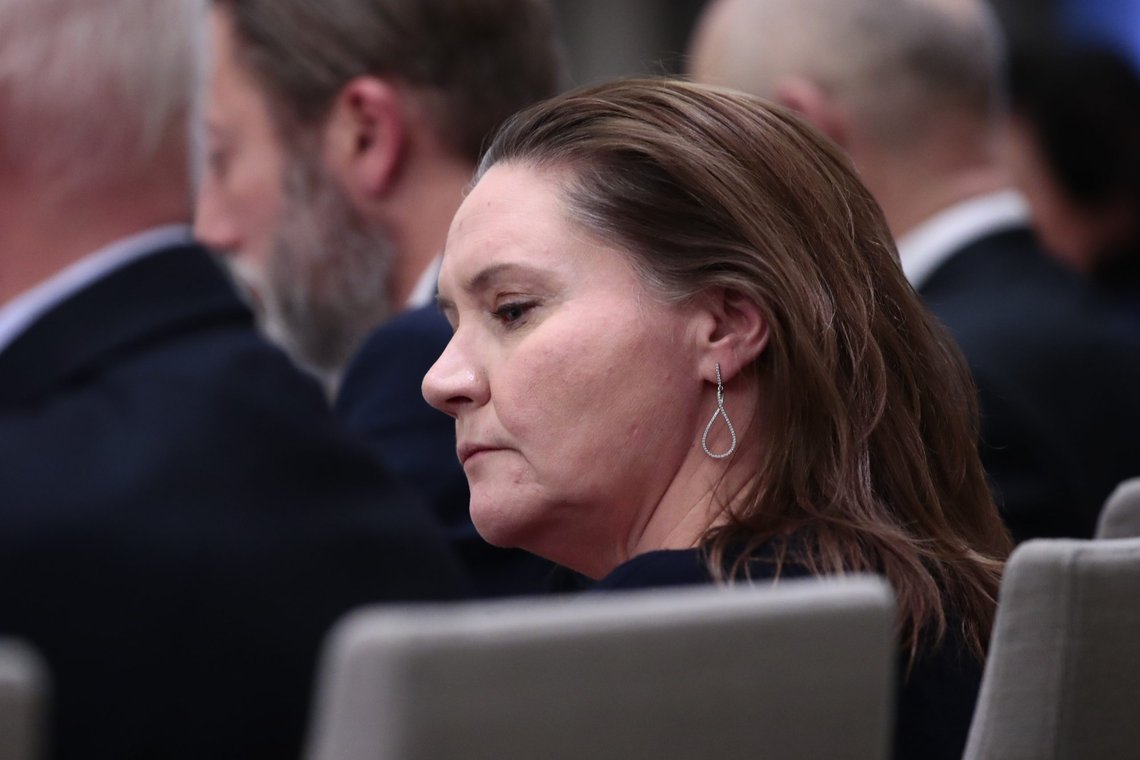 Stortingspresident Eva Kristin Hansen (bildet) hevder hun misforsto regelverket rundt pendlerboliger, men professor i formuerett ved Universitetet i Bergen mener saken bør etterforskes av politiet. Foto: Lise Åserud / NTB Stortingspresident Eva Kristin Hansen (bildet) hevder hun misforsto regelverket rundt pendlerboliger, men professor i formuerett ved Universitetet i Bergen mener saken bør etterforskes av politiet. Foto: Lise Åserud / NTB