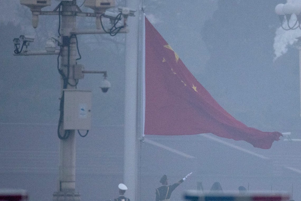 Til tross for at Beijing igjen må stenges ned på grunn av smog fra kull, bygger Kina stadig flere kullkraftverk. Arkivfoto: NG Han Guan / AP / NTB Til tross for at Beijing igjen må stenges ned på grunn av smog fra kull, bygger Kina stadig flere kullkraftverk. Arkivfoto: NG Han Guan / AP / NTB